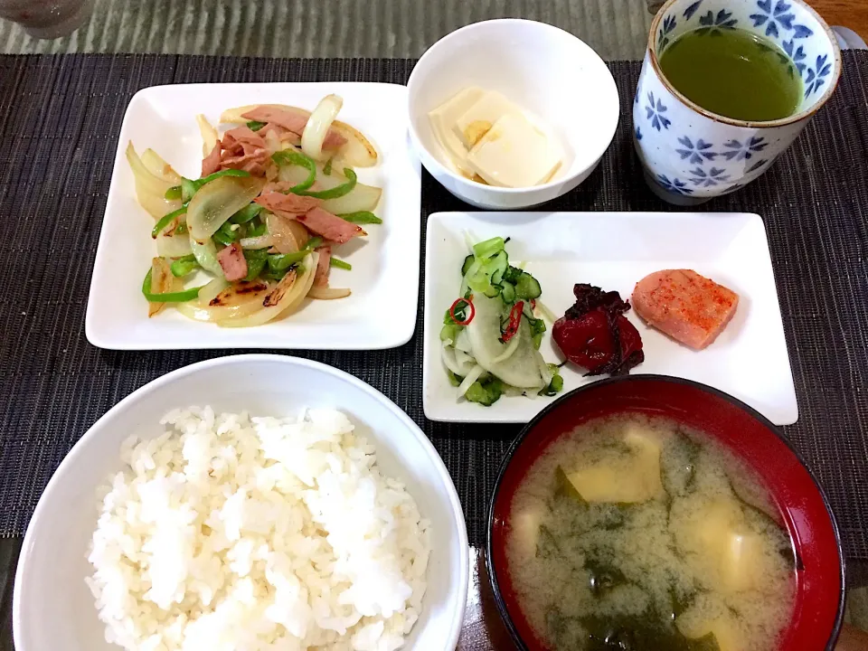 Snapdishの料理写真:男前美容師の朝食2018年9月15日|Booパパさん