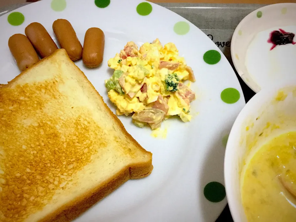 パン朝食！|あんこさん