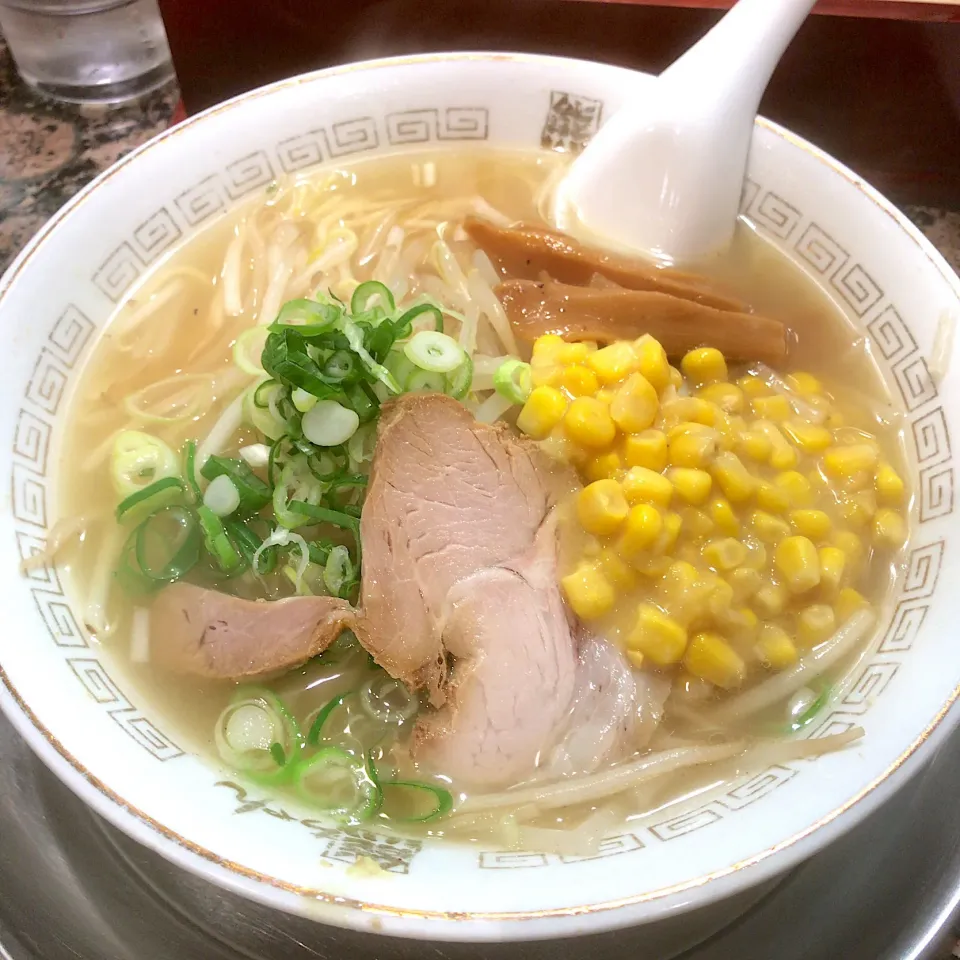 Snapdishの料理写真:とうきびラーメン(◍•ڡ•◍)❤|いつみさん