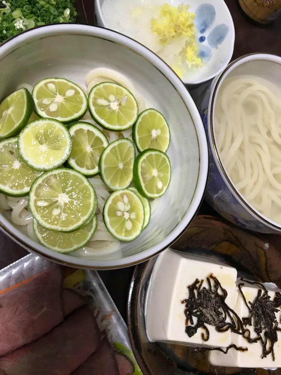 9月15日晩ご飯。お土産にもらった香川のうどんで釜揚げと生醤油🍜|あやさん