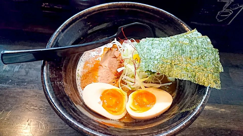 辛味ラーメン(細麺、味たま)|じょうさん