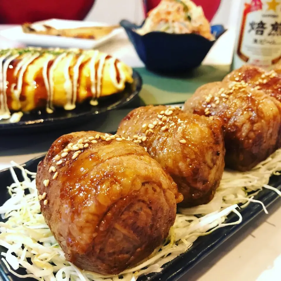 お家居酒屋🏮肉巻きおにぎりとオムそばならぬ、オムもやしの晩御飯🍺🎶|ハマちゃんさん