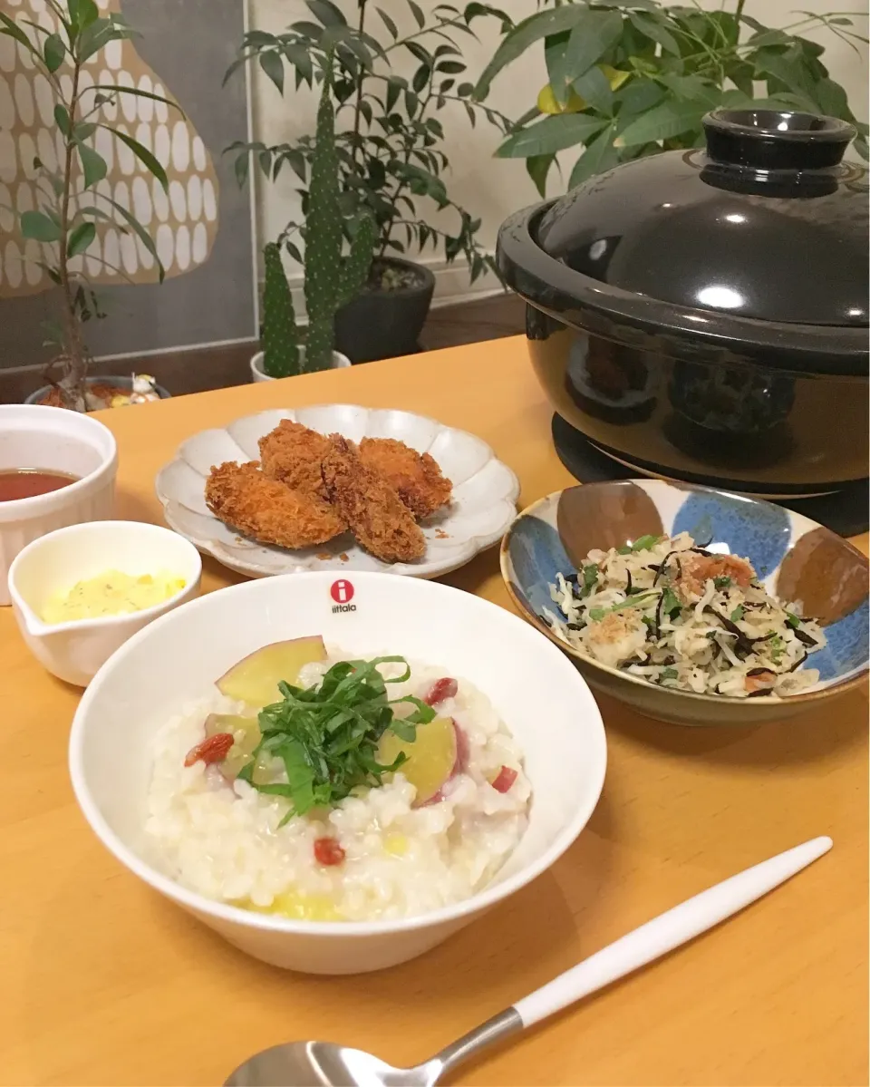 かまどさん電気で、生姜かほる玄米芋粥🍚🍠♨️|leeさん