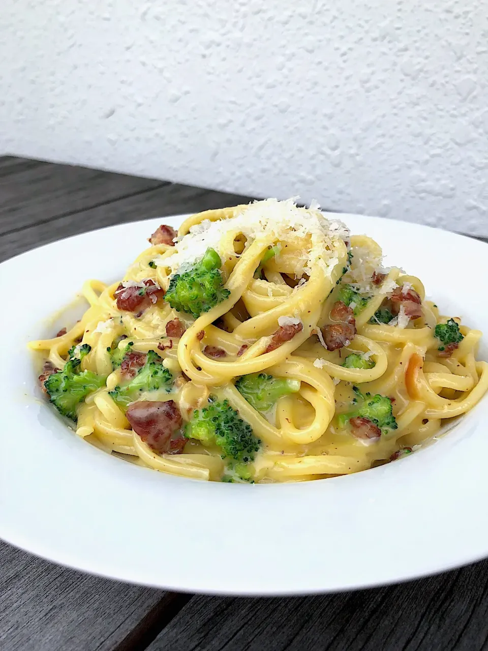 Pasta carbonara with bacon and brocolli|12Dragonさん