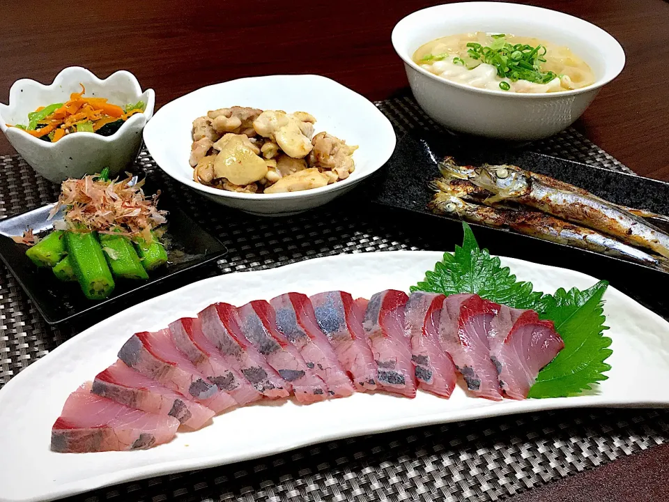 ハマチのお刺身
鶏肉の柚子胡椒焼き
ししゃも
海老餃子スープ
小松菜と人参の胡麻和え
オクラのお浸し|みっきーさん