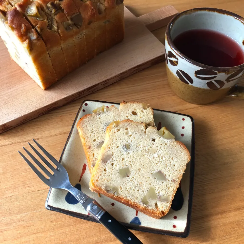 栗ケーキ🌰
〜朝ごはんにいただきますの巻〜|miyomiiiさん