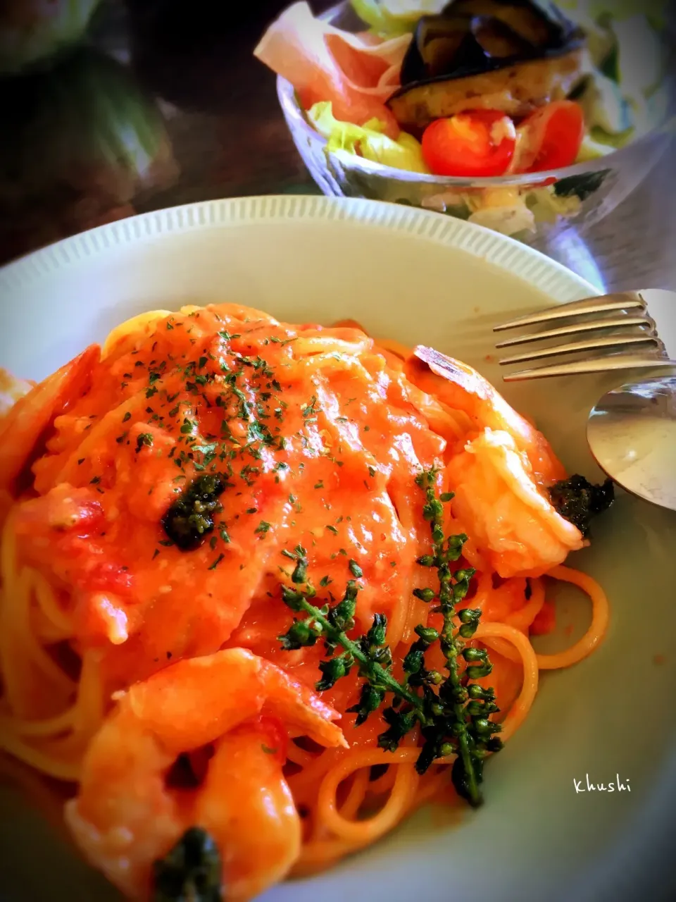 Snapdishの料理写真:#海老のトマトクリームスパゲッティ 🍅|KOZUEさん