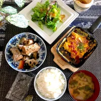 Snapdishの料理写真:今日の朝ごはん。 ご飯のお友色々😝