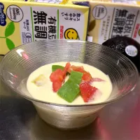 Snapdishの料理写真:冷静 豆乳カレースープ|ユッフィーさん