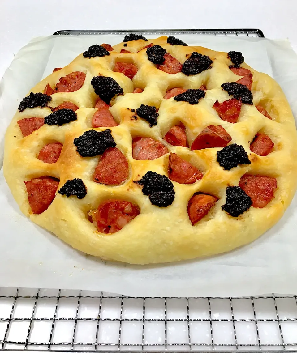 Churrasco Sausage & Violet (Red Wine) Mustard Sourdough Focaccia|gonbenさん