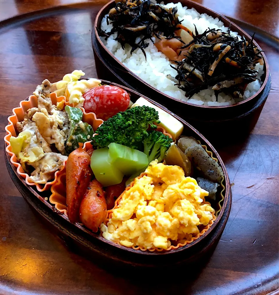 Snapdishの料理写真:本日のお弁当🍱豚ネギマヨ炒め🍳ウインナーケチャップ炒め（セゾンファクトリーのトマトケチャップ使用）🍳卵焼き🍳ブロッコリー🥦ゴボウキンピラ🥔マカロニサラダ🥗 #息子弁当  #わっぱ弁当  #豚マヨ #ウインナーのケチャップ炒め  #セゾンファクトリーのトマトケチャップ  #セゾンファクトリー  #卵焼き  #ゴボウのきん|Yukie  Toriseさん