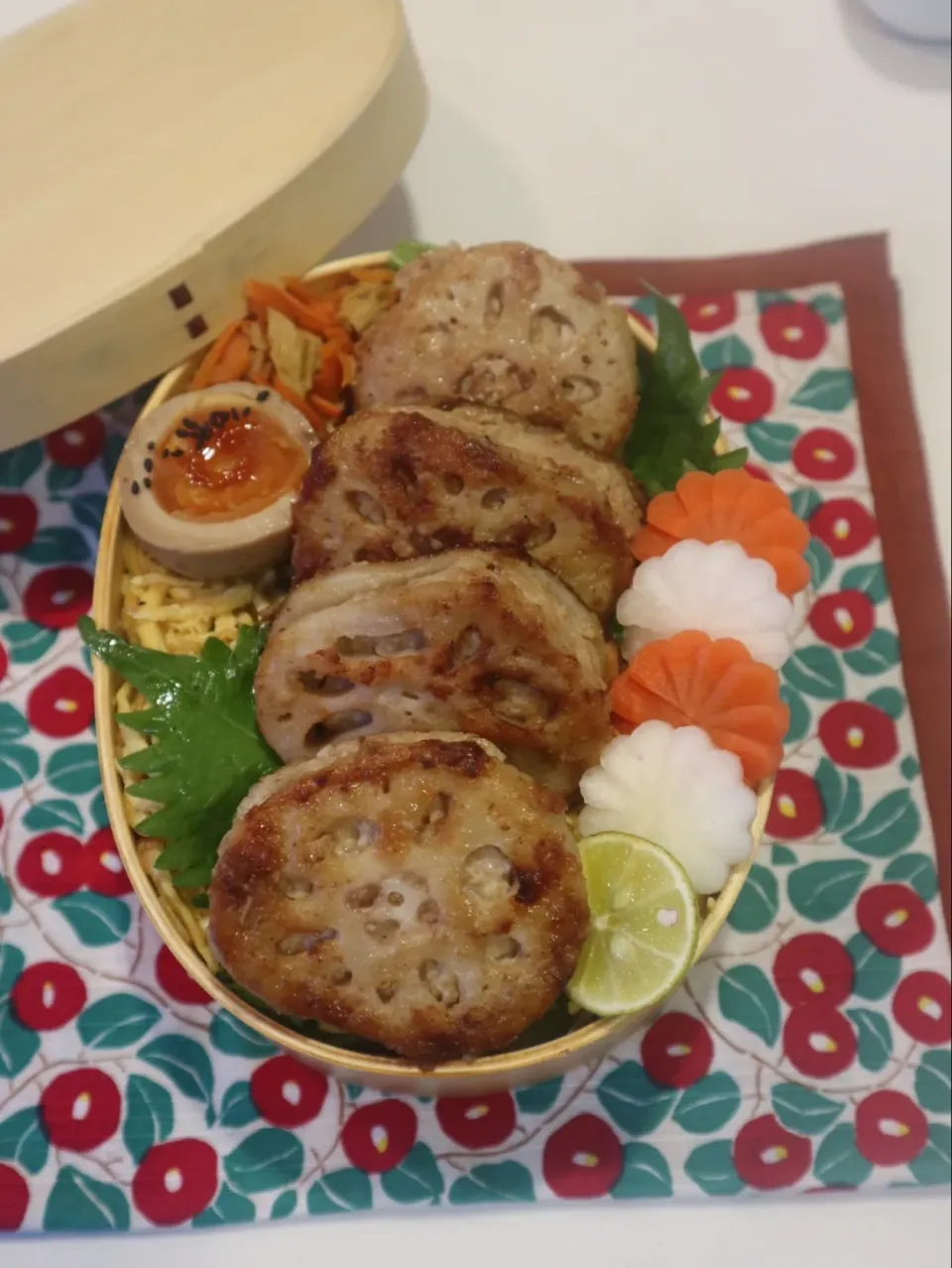 中学生男子弁当🍱
蓮根はさみ焼き丼。|なかじー。さん