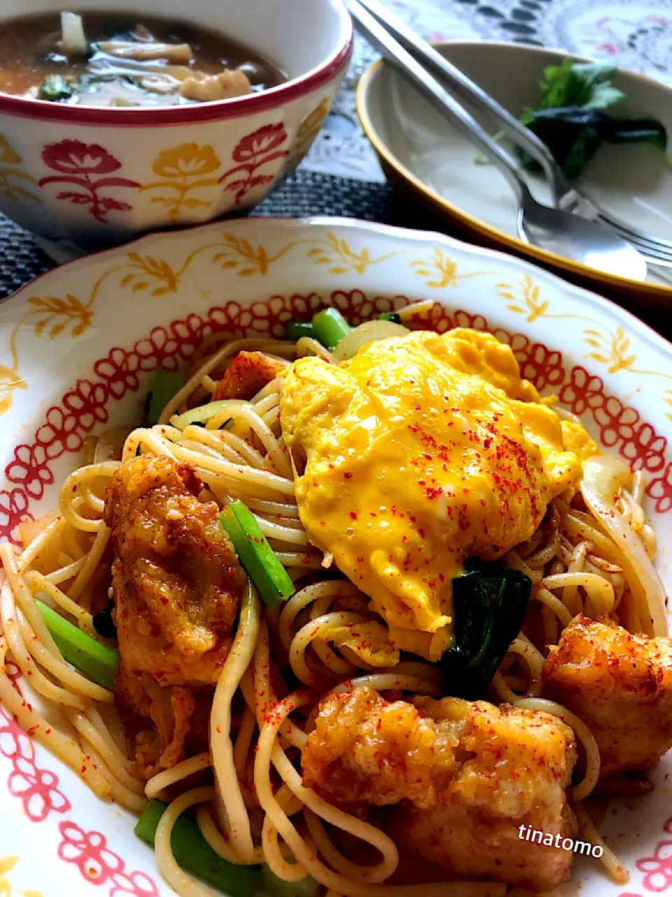 インドの屋台料理！あんかけ焼きそばの作り方の、焼きそばないのでパスタでバージョン😋|Tina Tomoko😋さん