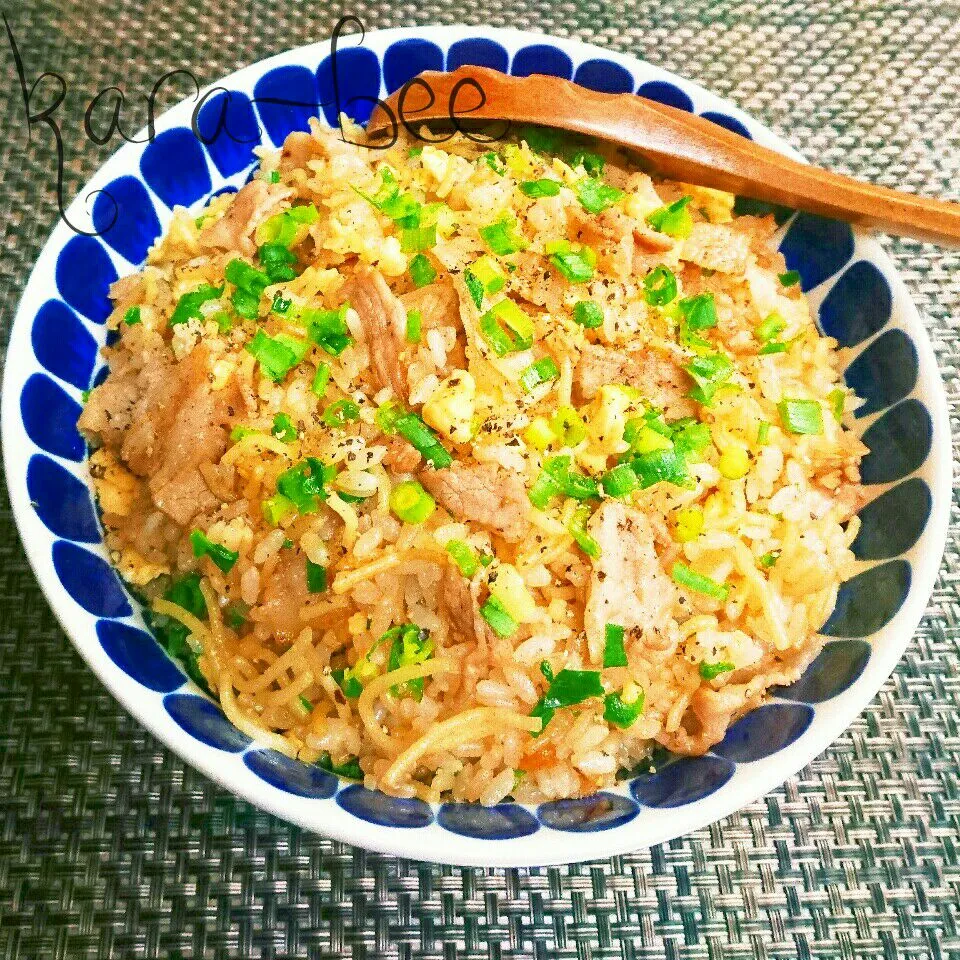 おつまみ炭水化物♪香ばし醤油のスタミナ食べラーそば飯|からあげビールさん