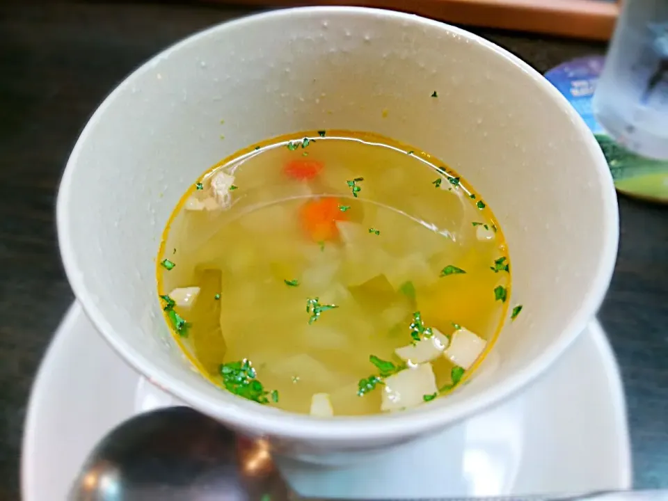 今日のランチはイタリアン🇮🇹
野菜スープ♪
優しいお味でした！|yokoさん