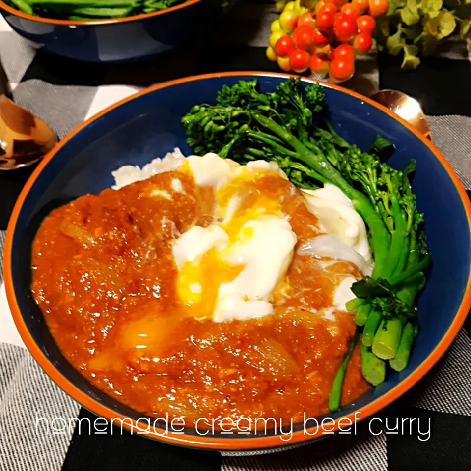 カレールー一切不要！ 
簡単ホームメイド♡
🍛🥄とろとろコーンビーフカレー🍛🥄

市販ルーは一切使わずに、
お馴染みの調味料だけで作った
とろとろカレーです♡♡♪♪|めるぼさん