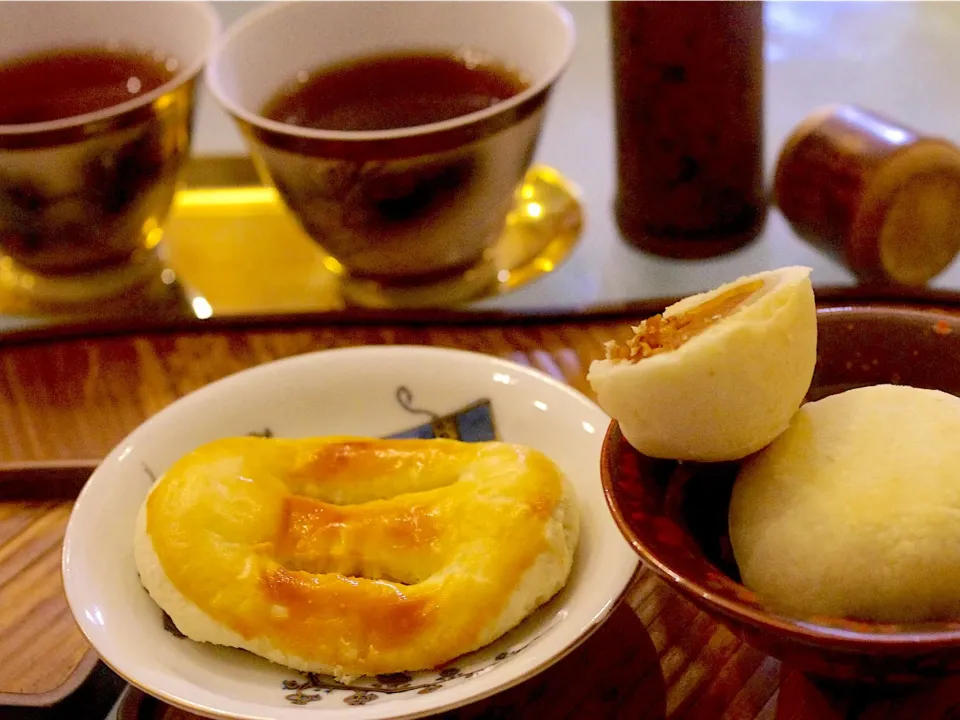 Snapdishの料理写真:Shanghainese desserts|Irisさん