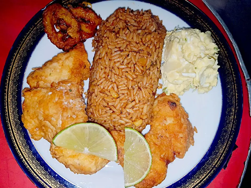 Deep Fried Grouper Corn n Rice Potato Salad and Sweet Ripe Plantains.|Juan Simmsさん