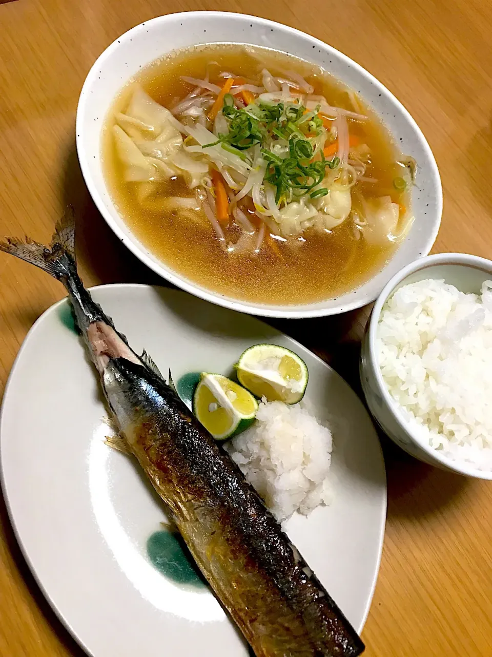 秋刀魚の塩焼き&ワンタンスープ|sinさん