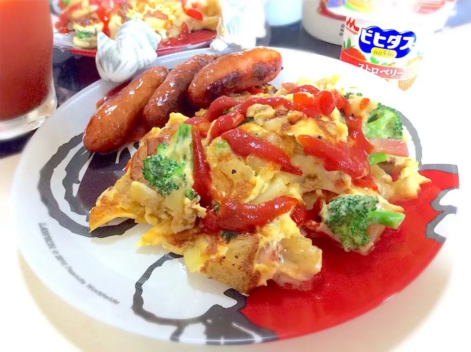 じゃがいも🥔ブロッコリー🥦ベーコン🥓パプリカで生クリームの入ったキュッシュっぽい玉子焼き|Takeshi  Nagakiさん