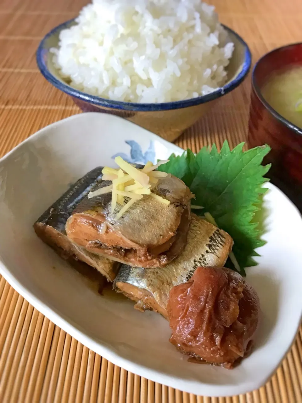 Snapdishの料理写真:秋刀魚の梅煮|アッチさん