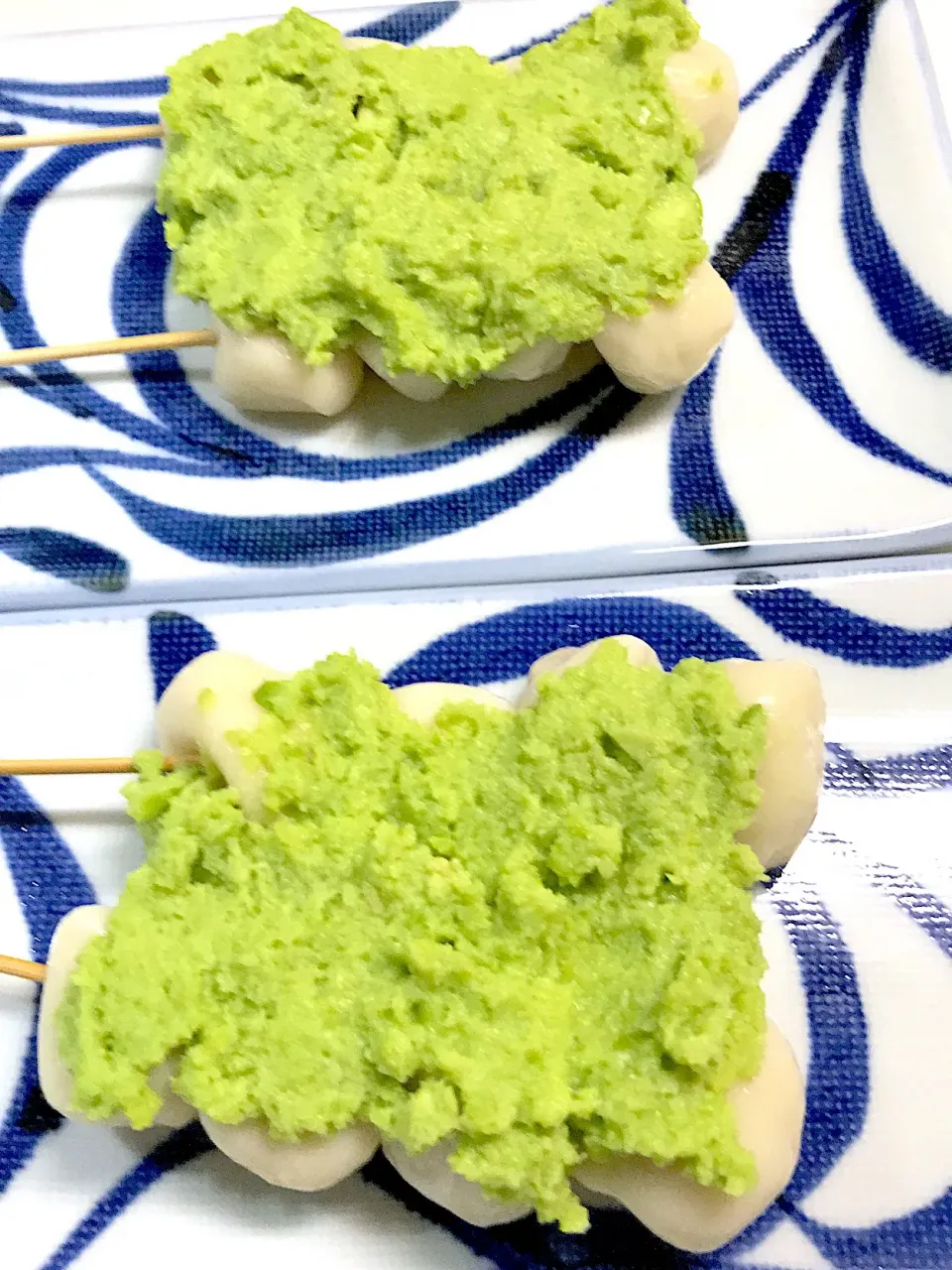 Snapdishの料理写真:枝豆から作ったずんだ餅|ｌａｖｅｎｄｅｒｆ❜mさん