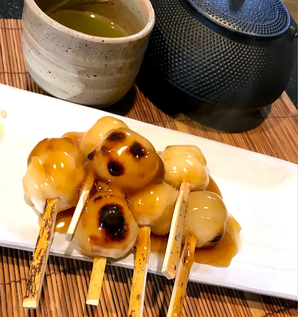 夕べのお月見だんごは
みたらし団子にして食べました🍡🍡|シュトママさん