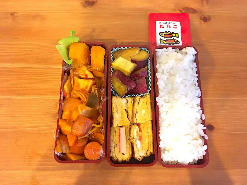 Snapdishの料理写真:サツマイモの甘露煮弁当|Emi Mikadoさん