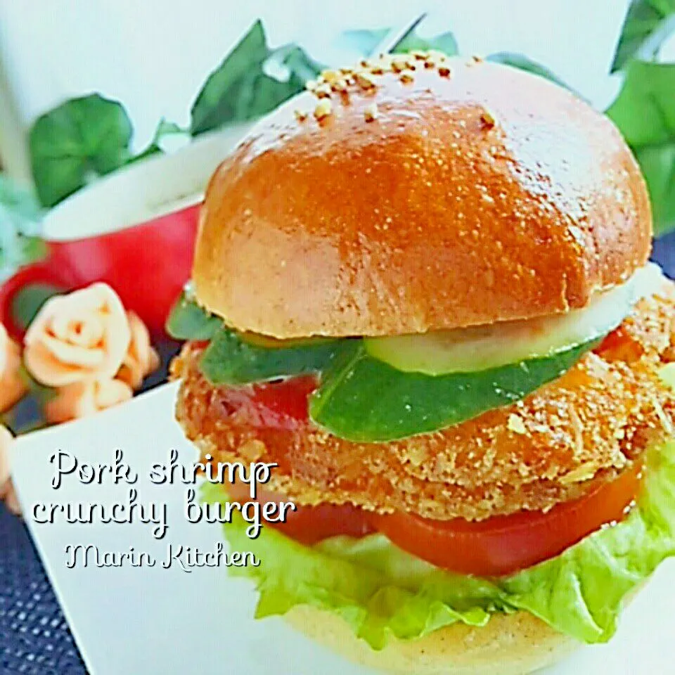 はんぺんで作る豚こまえびカツバーガー♡|マリンさん