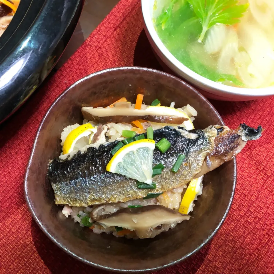 かまどさん電気でサンマご飯|Cuisineさん