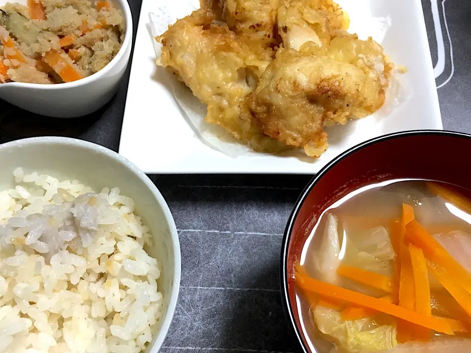 とり天
卯の花
白菜としめじの味噌汁
里芋ご飯|ちぐあささん