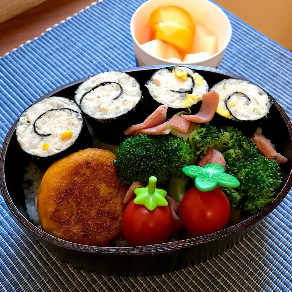 chiaki3さんの料理 鶏ひき肉のくるくる海苔巻き🌀お弁当🍱18.9.25|Lilyさん