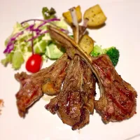 Snapdishの料理写真:T bone lamb chop|SabrinaLamさん