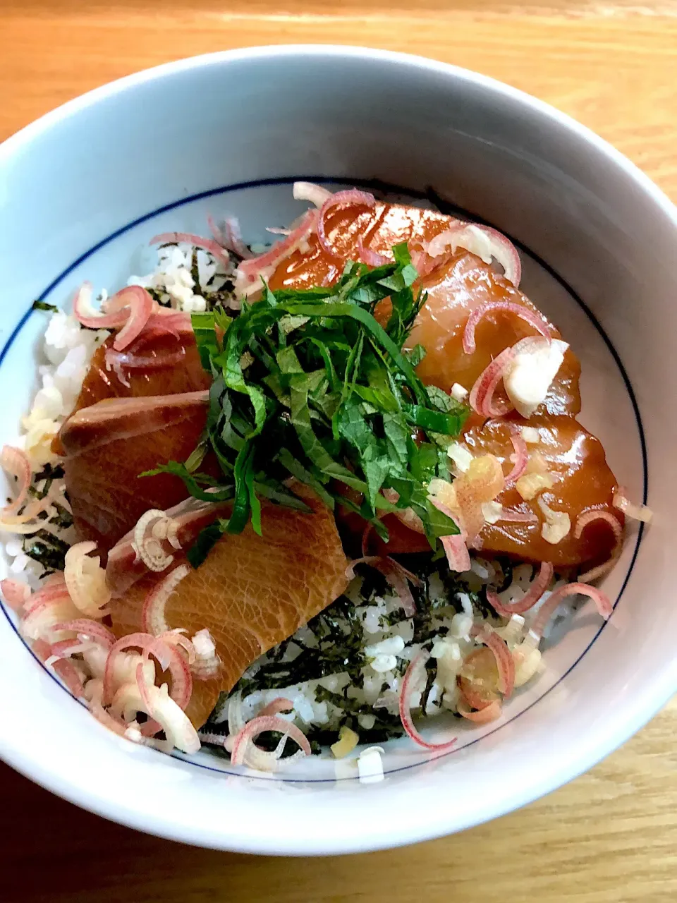 Snapdishの料理写真:めばち鮪・かんぱちの漬け丼😊|Jean Nobyさん