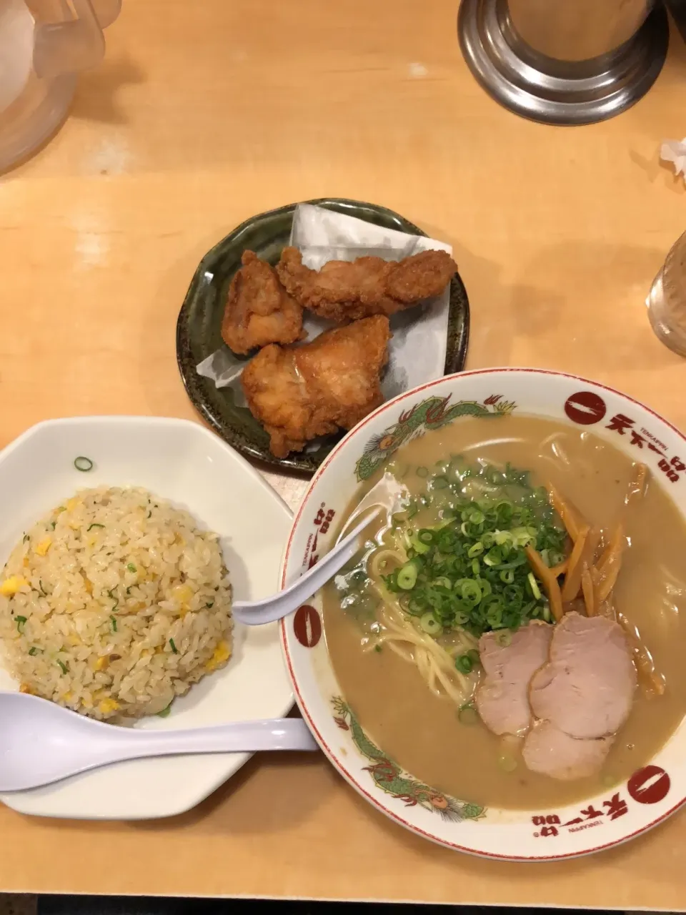 天一  唐揚げ チャーハン 大盛り|rockiさん