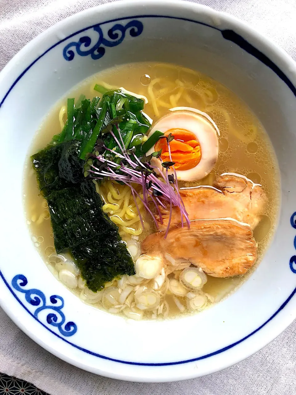 名古屋コーチンのガラと煮干しスープの塩ラーメン♪|ちーちさん