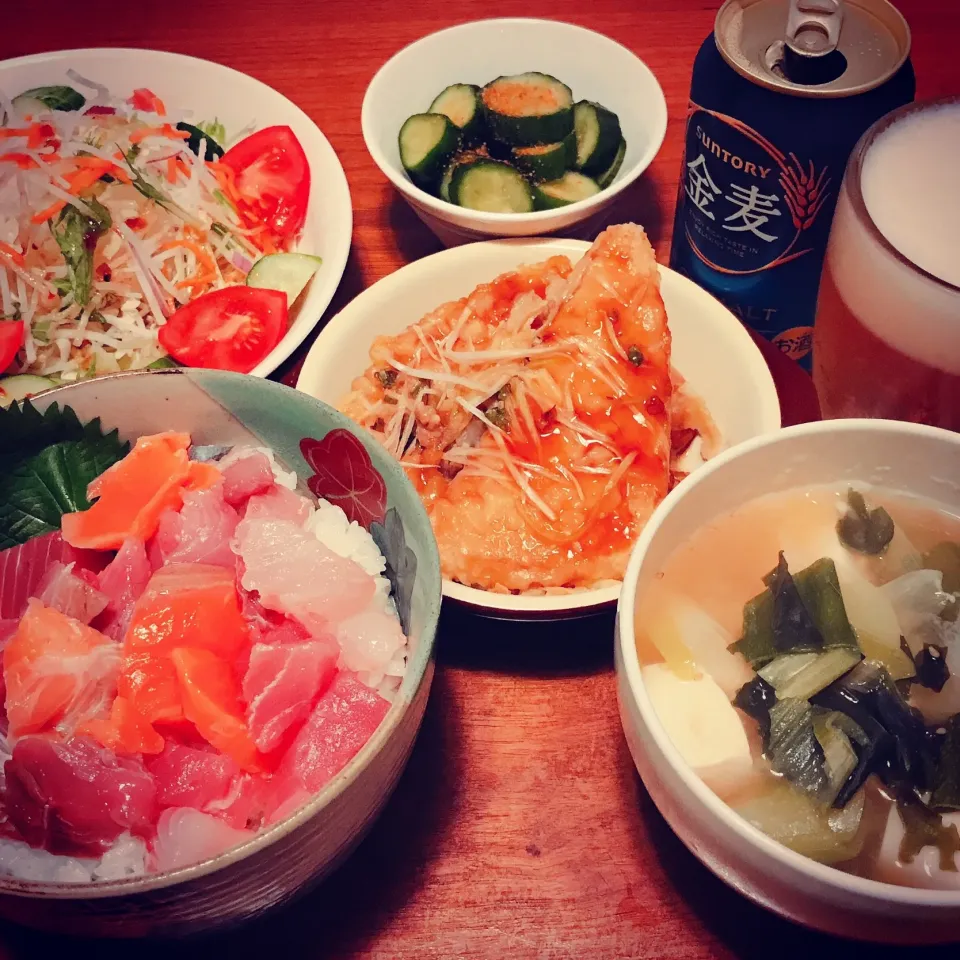 Snapdishの料理写真:魚バラ丼＊厚揚げのはさみ揚げ＊味噌汁(^o^)|basilさん