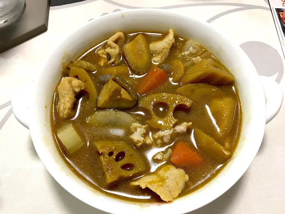 Snapdishの料理写真:３日目の根菜カレースープに  今日作った豚汁を1/3混ぜたら コクが倍増！美味かったー（笑）#|@KITAさん