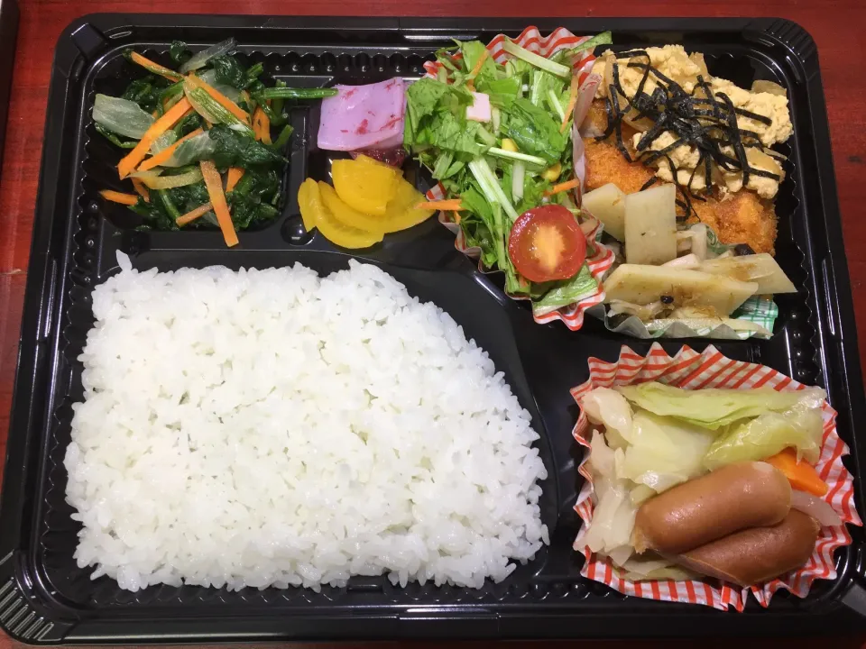 カツ煮 日替わり宅配弁当 豊川市豊橋市一部エリア配達|Naokazu Kuritaさん