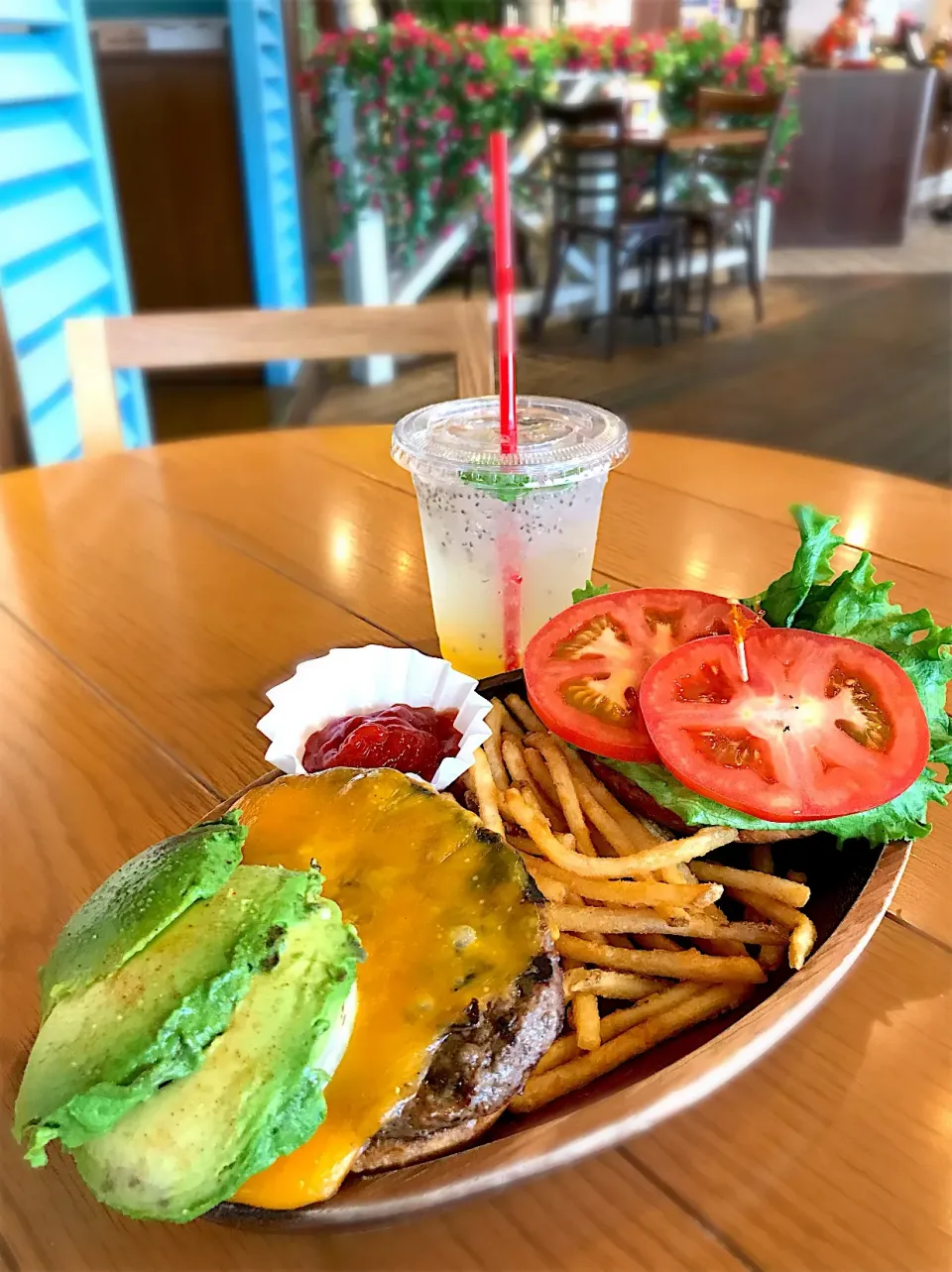 またもや、りんくうタウン KUAAINA ハンバーガー🍔🍟🥤|ナナさん