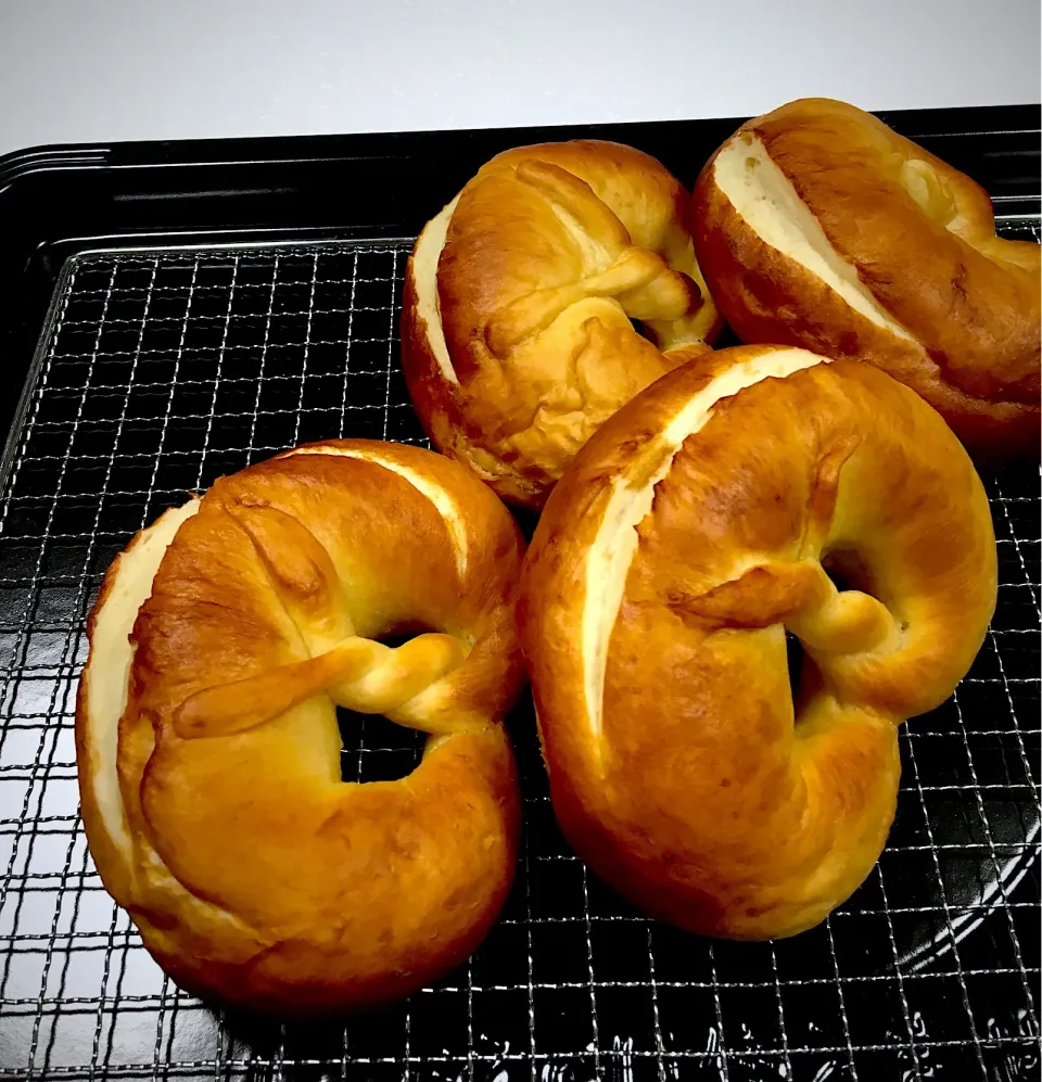 Naturally Leavened Soft Pretzels|gonbenさん