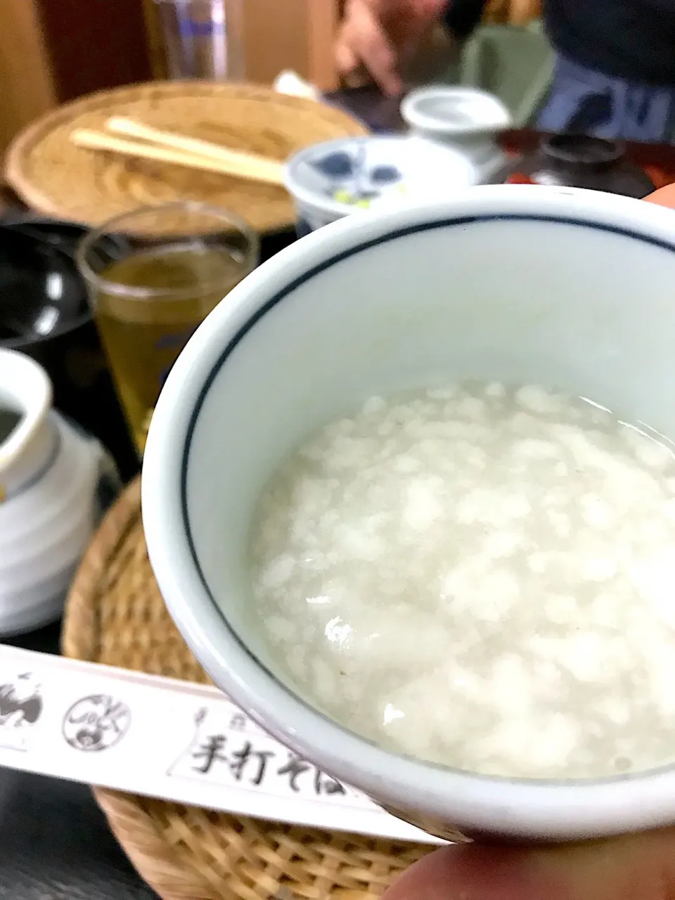 寿徳庵にて十割蕎麦のあとの 蕎麦湯はまるでポタージュスープのよう|シュトママさん