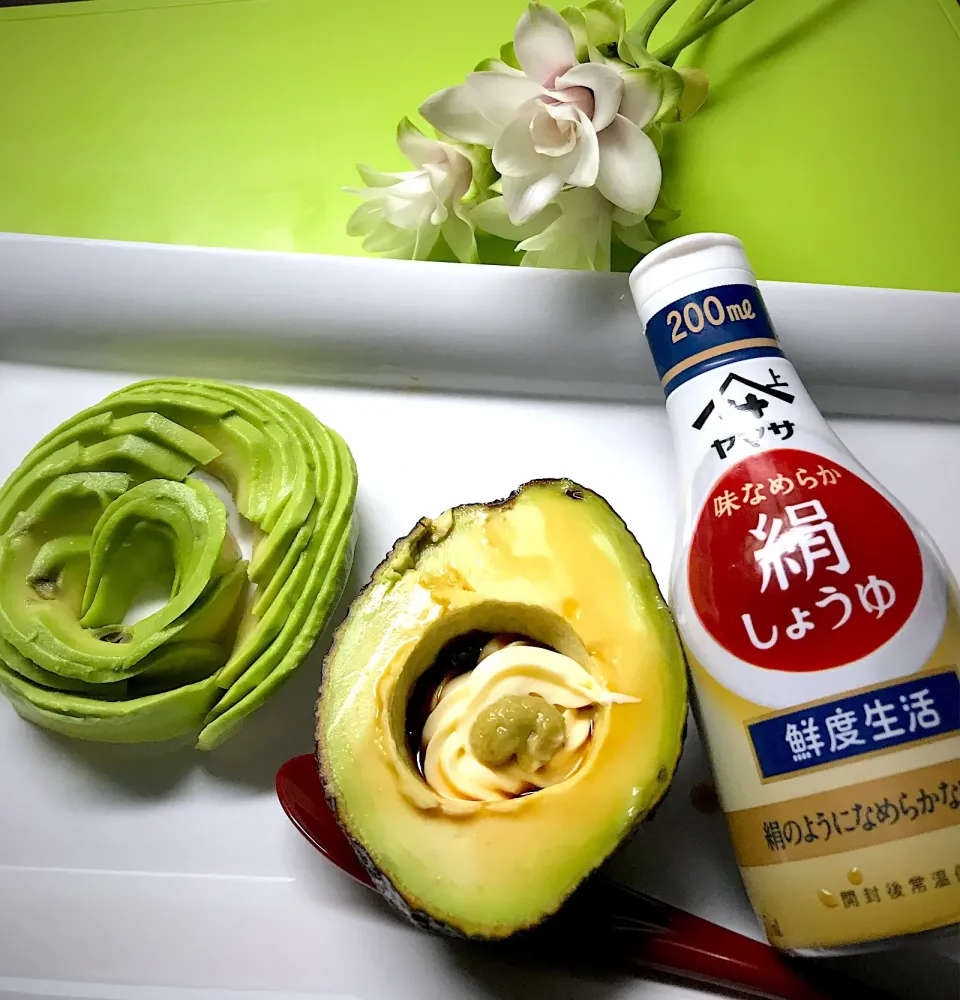 アボカド🥑の醤油マヨわさシンプル一番🖕|シュトママさん