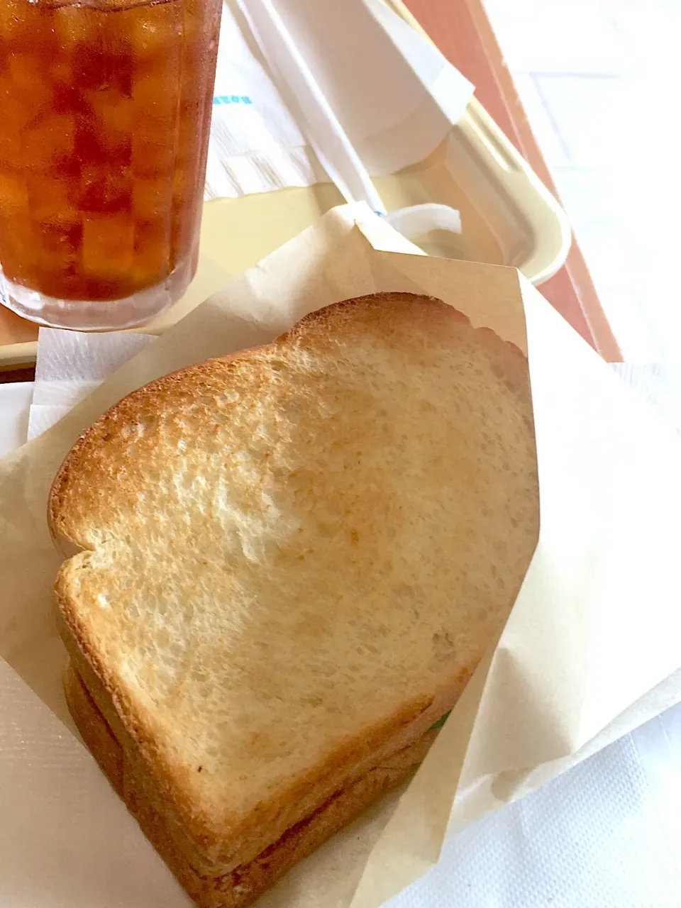 ドトールモーニング🍞この大きさのパンなんですね✨知らなかった😍|Akiko Otaniさん