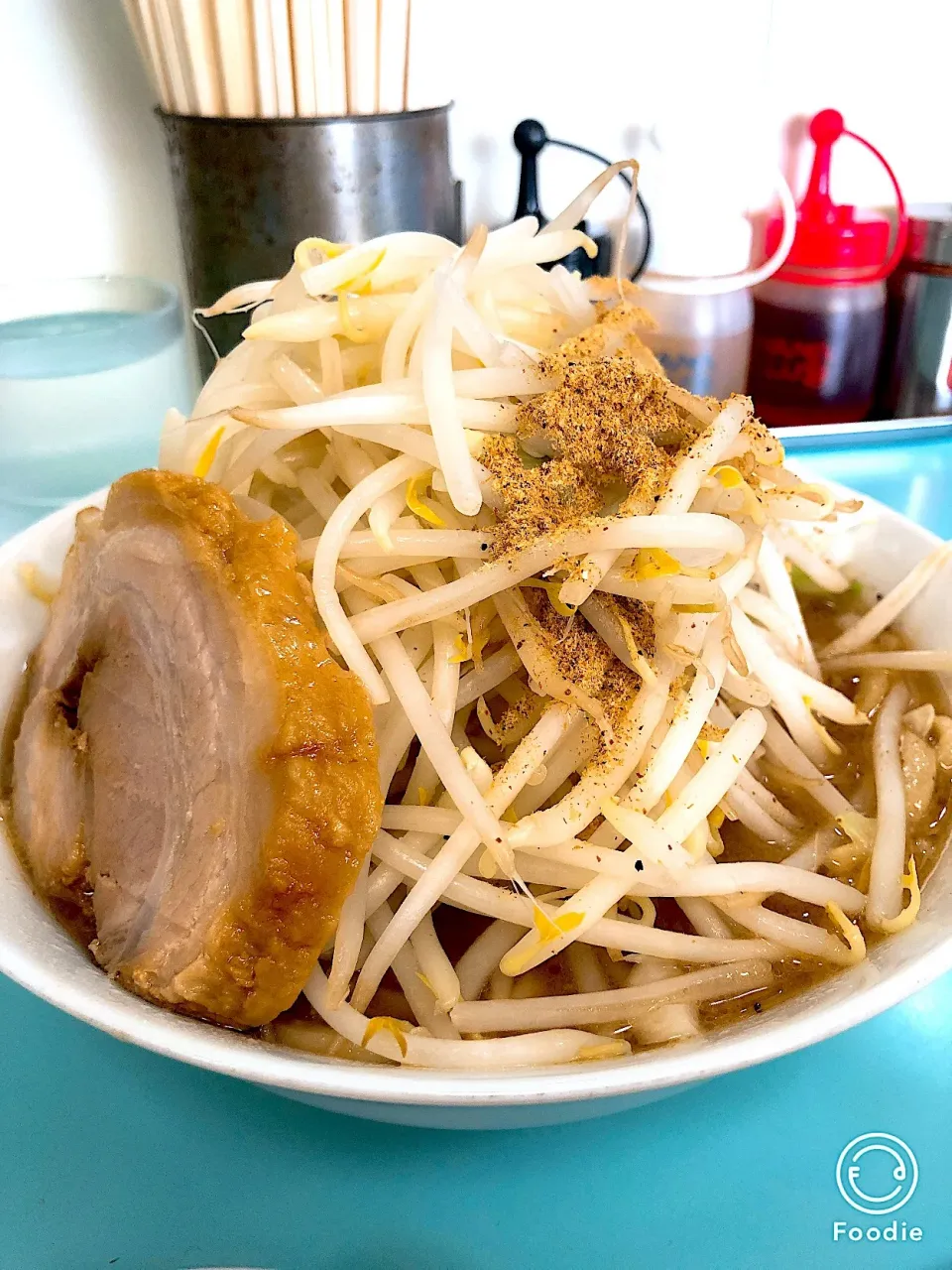 らーめん☆王子◆川口市◆ラーメン小、野菜ちょい増し、魚粉|yokoさん