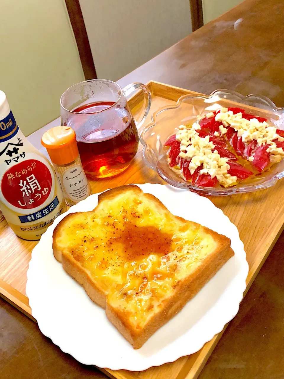 Snapdishの料理写真:絹しょうゆで朝ごはん|翡翠さん