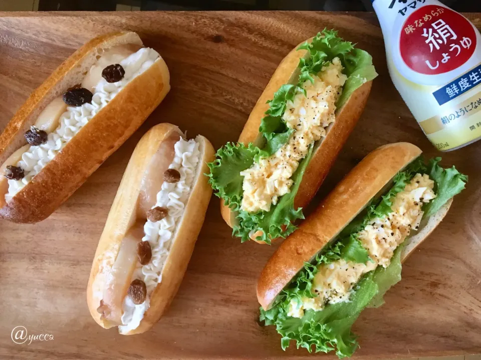 Snapdishの料理写真:昨日のコッペパン de 朝ごパン🌭
 #キョシュンさんの、玉子がおいしい玉子サンドイッチ🐣🐣🐣 
 #みきさんのエンゼルクリーム で桃サンド🍑|yucca@さん