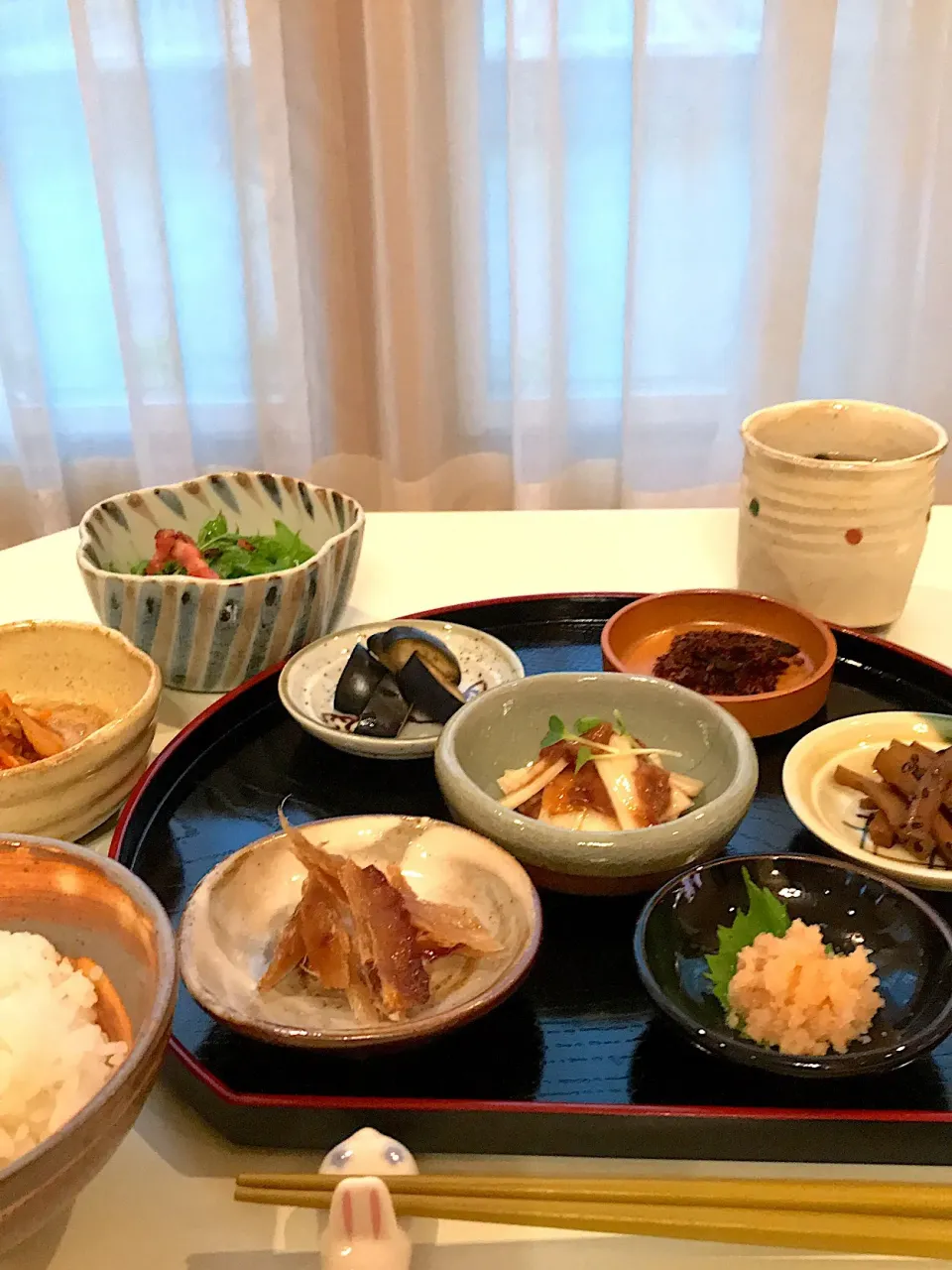 台風だから、ご飯のおとも的献立を豆皿で|サミカさん