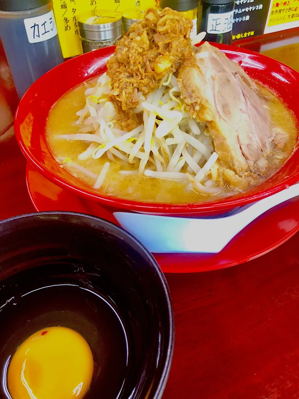 僕との麺◆ラーメン、野菜ちょい多め、肉カス、生卵無料サービス|yokoさん