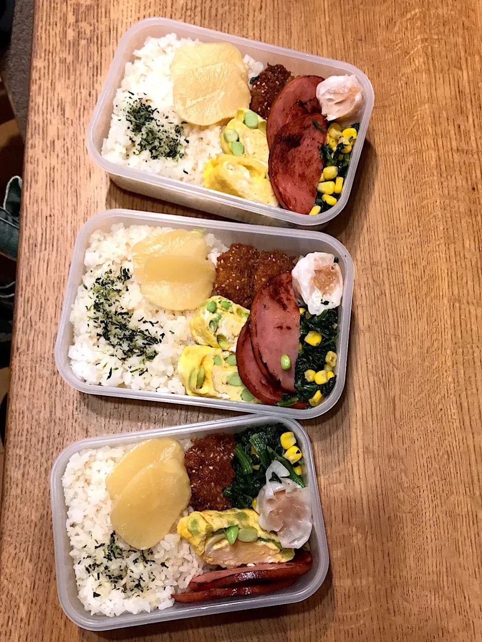 Snapdishの料理写真:家族弁当10月1日|hatabowwyomeさん